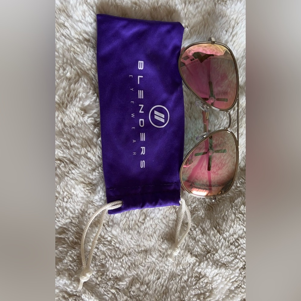 Women’s polarized Blenders sunglasses brand new